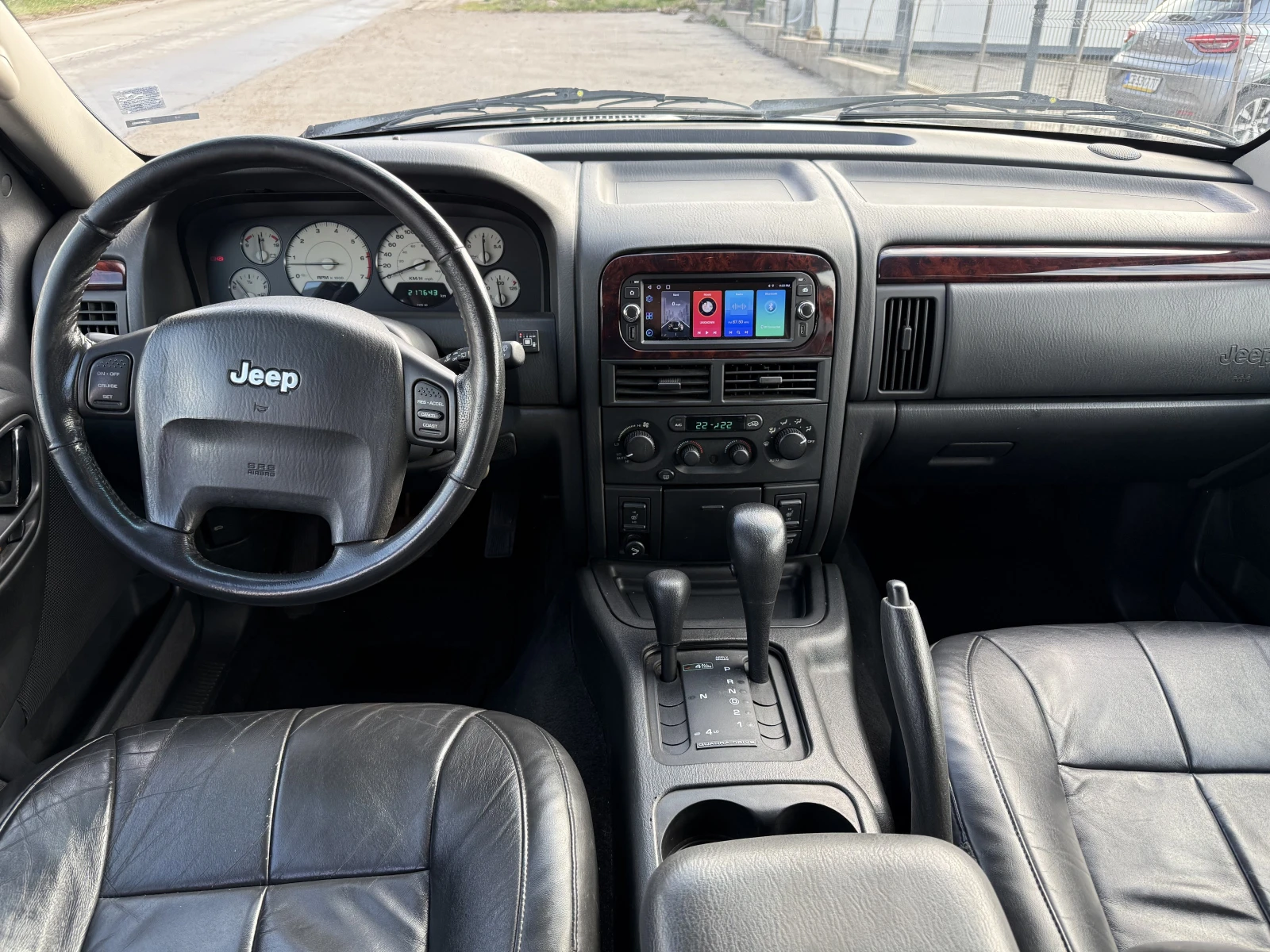 Jeep Grand cherokee 4.7 Limited LPG, снимка 8 - Автомобили и джипове - 54037932