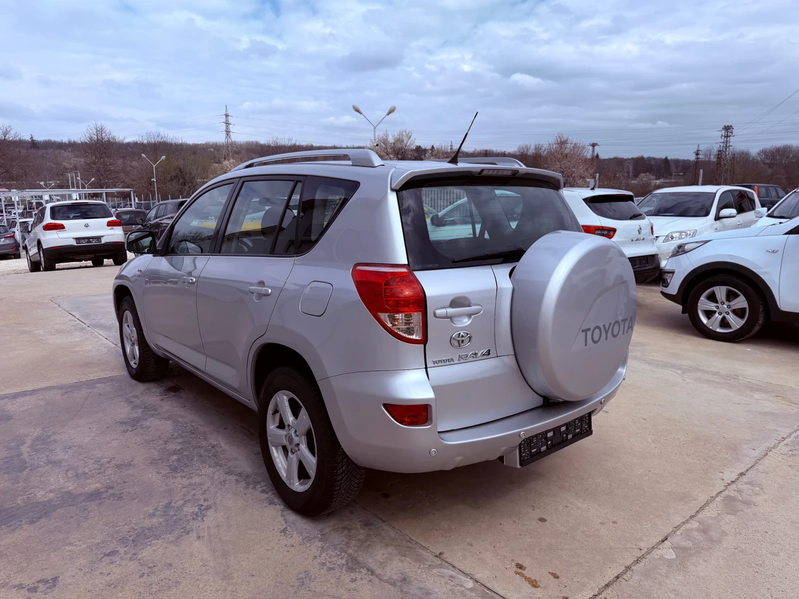 Toyota Rav4 2.2D4D 136k.c* 4x4* UNIKAT* 3 броя, снимка 5 - Автомобили и джипове - 54061413