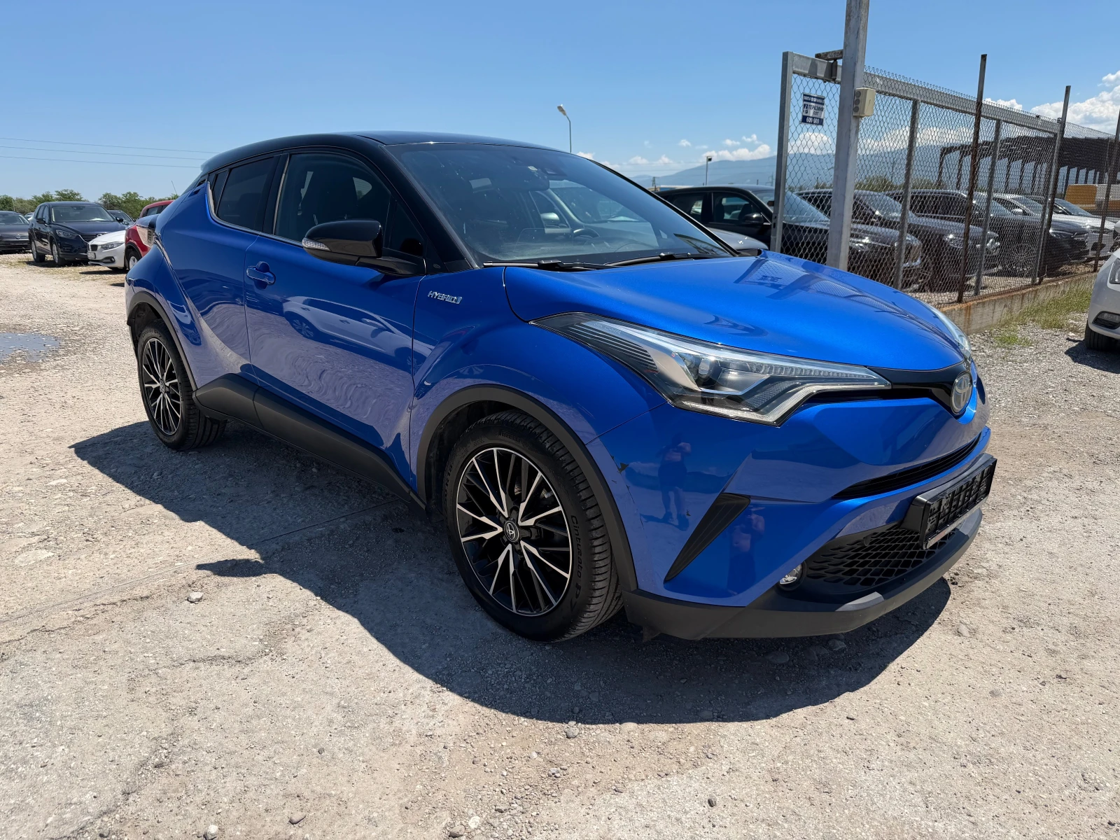 Toyota C-HR 1.8 HYBRID(КАТО НОВА), снимка 3 - Автомобили и джипове - 54771663