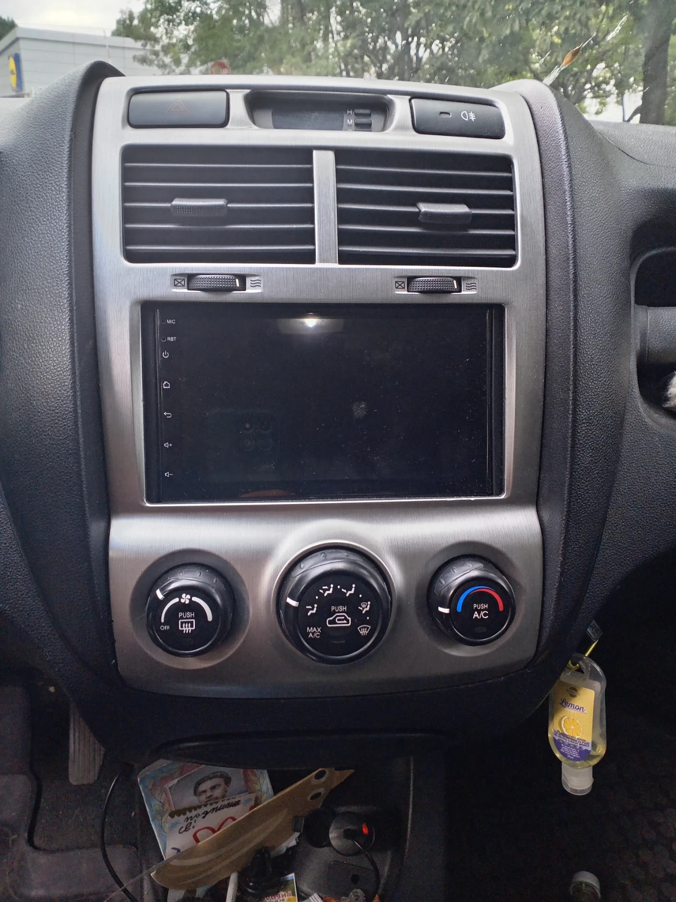 Kia Sportage 2.0 газ-бенин, снимка 7 - Автомобили и джипове - 55161354