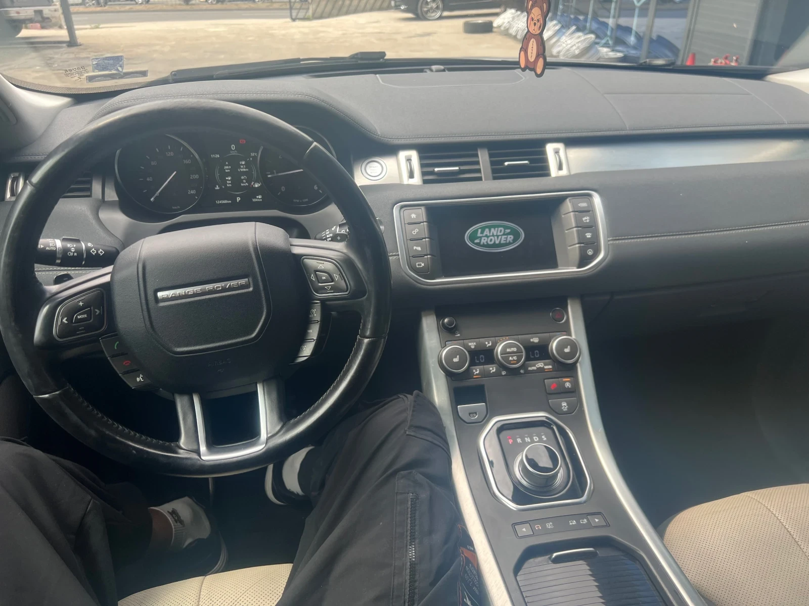 Land Rover Range Rover Evoque 01.11.2016 2.0D 180hp Range Rover, снимка 8 - Автомобили и джипове - 55374318