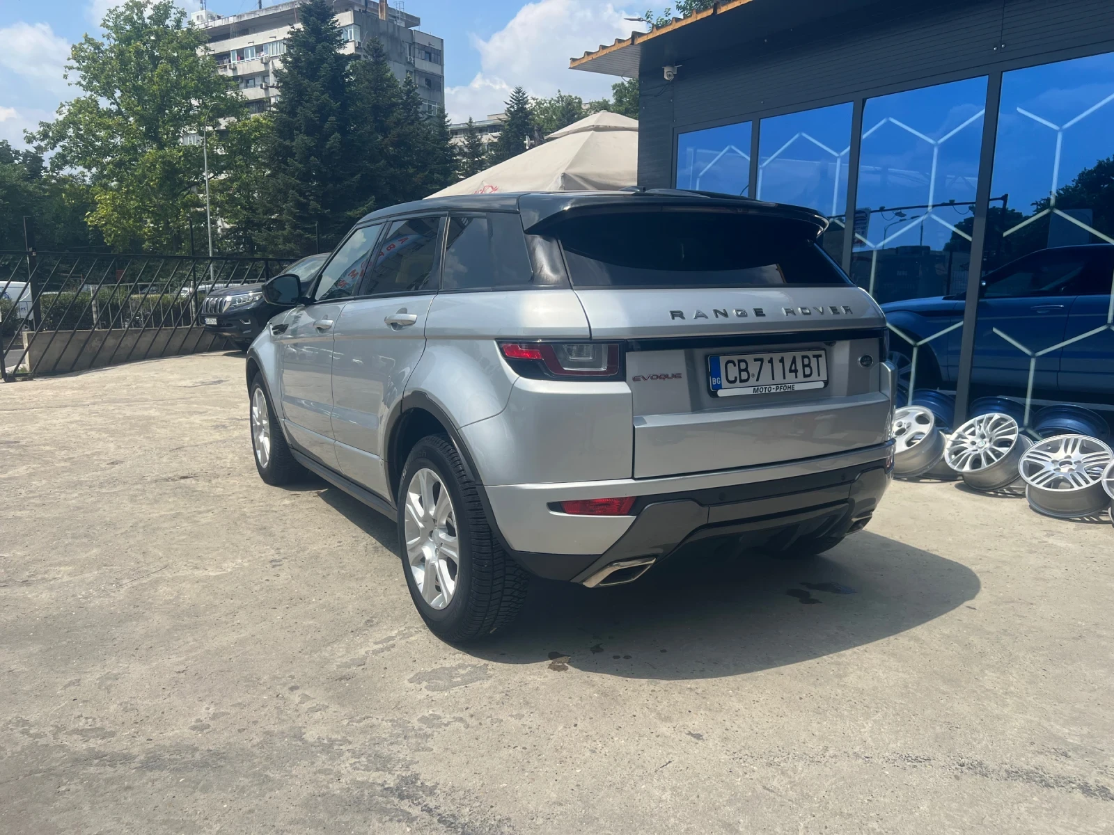 Land Rover Range Rover Evoque 01.11.2016 2.0D 180hp Range Rover, снимка 3 - Автомобили и джипове - 55374318