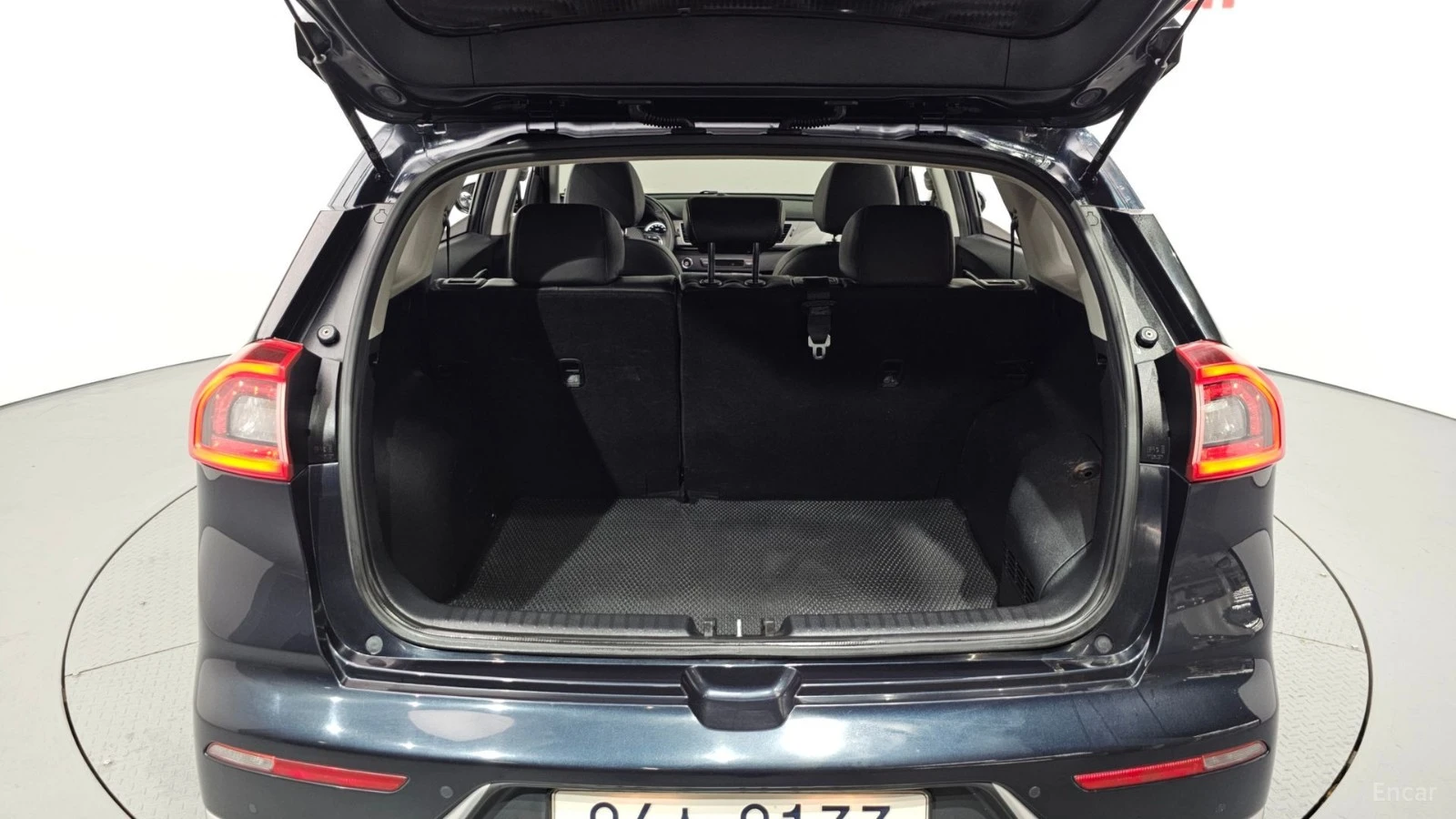 Kia Niro Prestige* КОЖА* ОБДУХВ* ПАНО, снимка 15 - Автомобили и джипове - 55576900