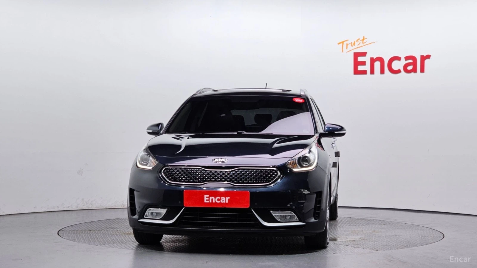 Kia Niro Prestige* КОЖА* ОБДУХВ* ПАНО, снимка 3 - Автомобили и джипове - 55576900
