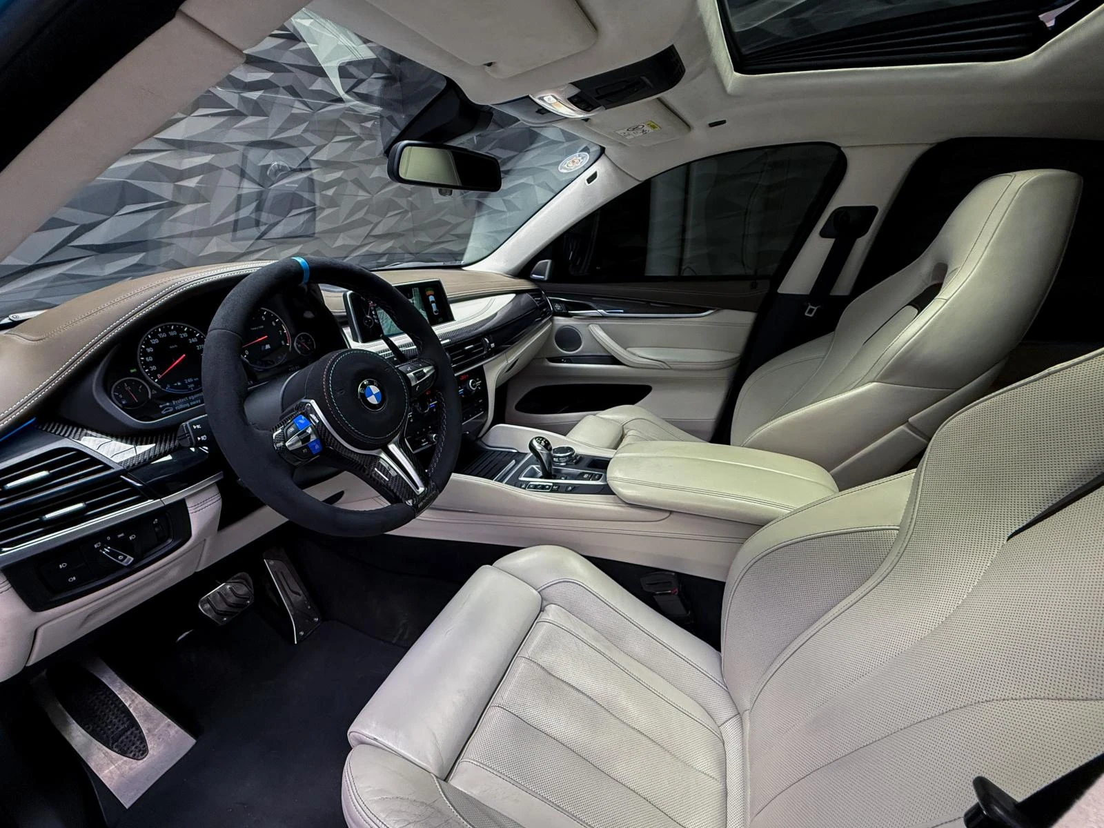 BMW X6 M XDRIVE* M-PACK* B&O* CAM* PANO* HUD* ОБДУХВ* MEM, снимка 6 - Автомобили и джипове - 55664140