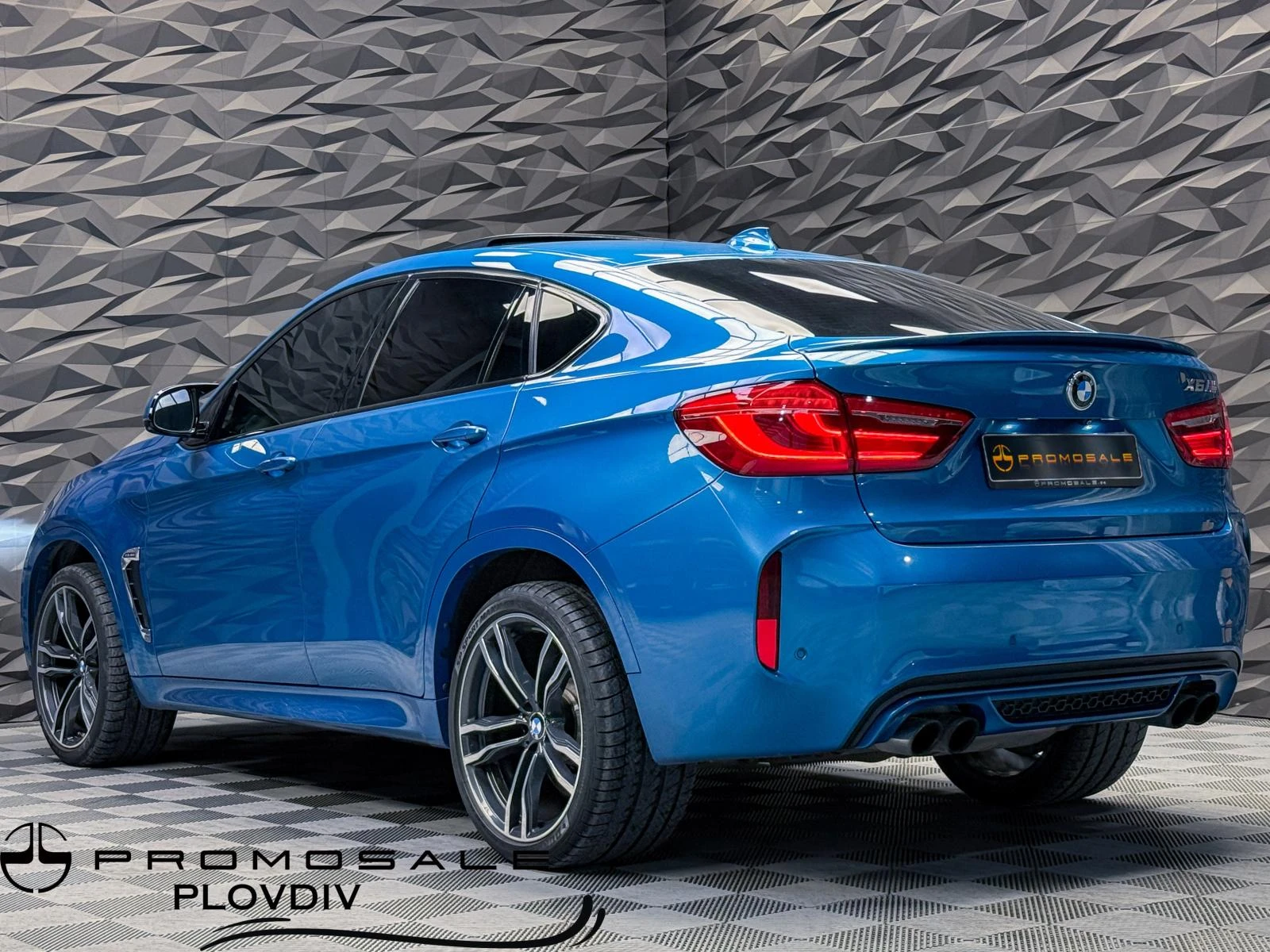 BMW X6 M XDRIVE* M-PACK* B&O* CAM* PANO* HUD* ОБДУХВ* MEM, снимка 4 - Автомобили и джипове - 55664140