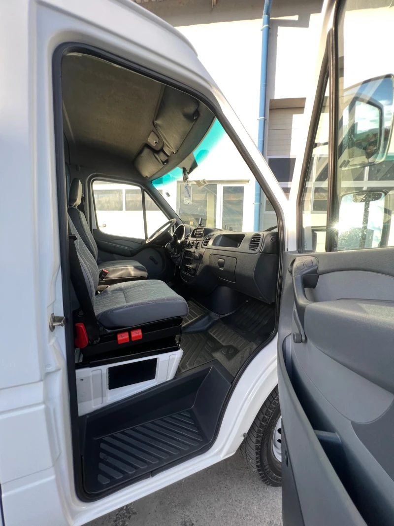 Mercedes-Benz Sprinter Пътнически / Климатик , снимка 11 - Бусове и автобуси - 47838600