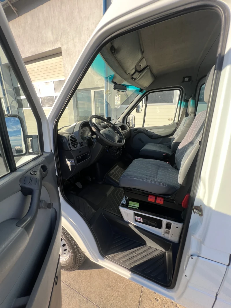 Mercedes-Benz Sprinter Пътнически / Климатик , снимка 9 - Бусове и автобуси - 47838600