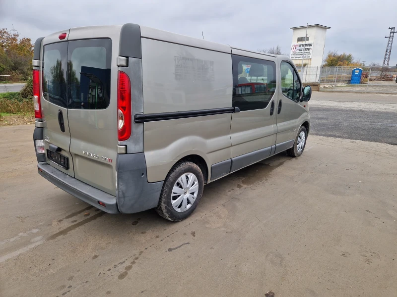 Opel Vivaro 2.0dci 6 mesta  2011MAXXI, снимка 4 - Бусове и автобуси - 52368322