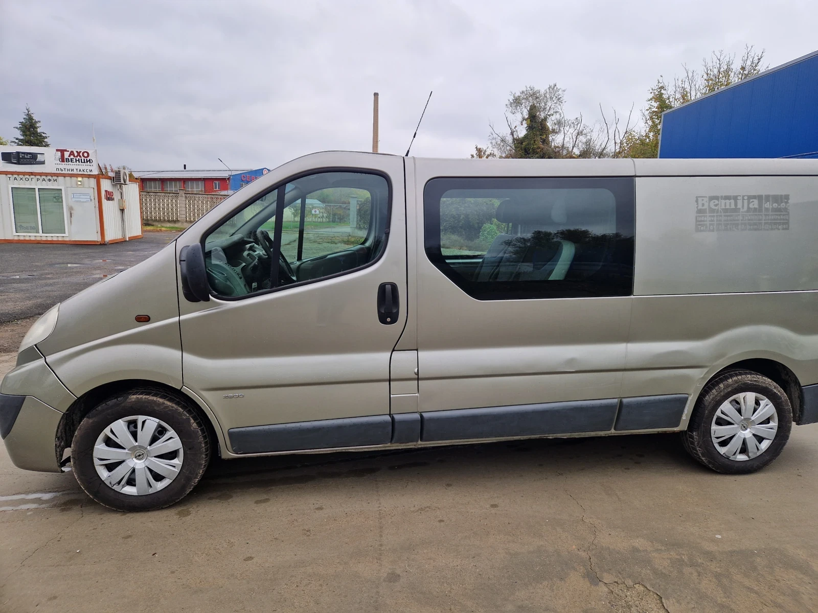 Opel Vivaro 2.0dci 6 mesta  2011MAXXI | Mobile.bg   2