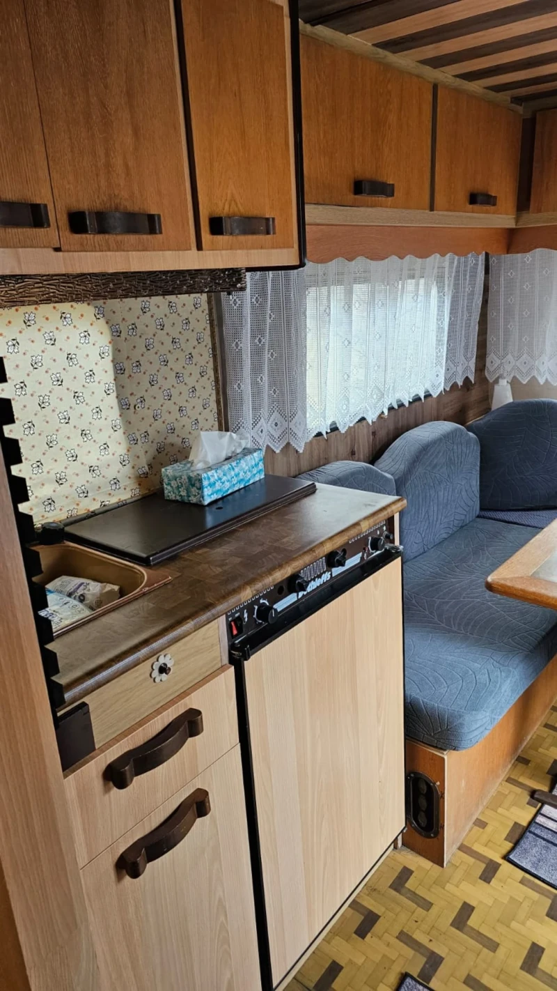 Каравана Dethleffs, снимка 14 - Каравани и кемпери - 53023889