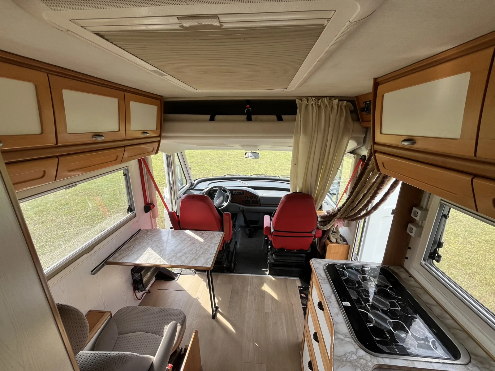 Кемпер Mercedes-Benz Hymer, снимка 11 - Каравани и кемпери - 53762726
