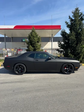 Dodge Challenger SRT8 one of first 500 Canada, снимка 3