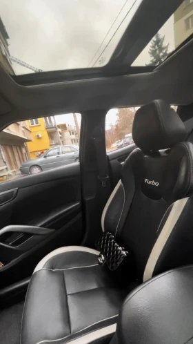 Hyundai Veloster , снимка 5