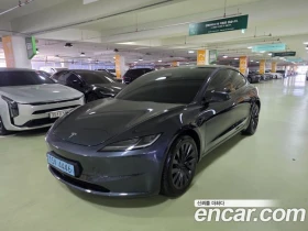 ������ Tesla Model 3