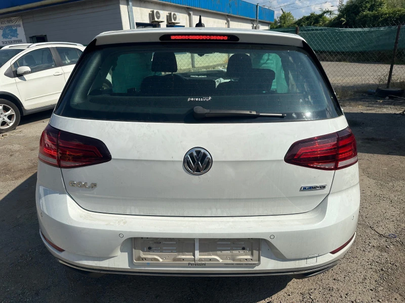 VW Golf 1.5 TGI, снимка 5 - Автомобили и джипове - 41742382