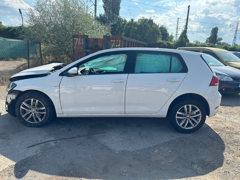 VW Golf 1.5 TGI, снимка 3 - Автомобили и джипове - 41742382