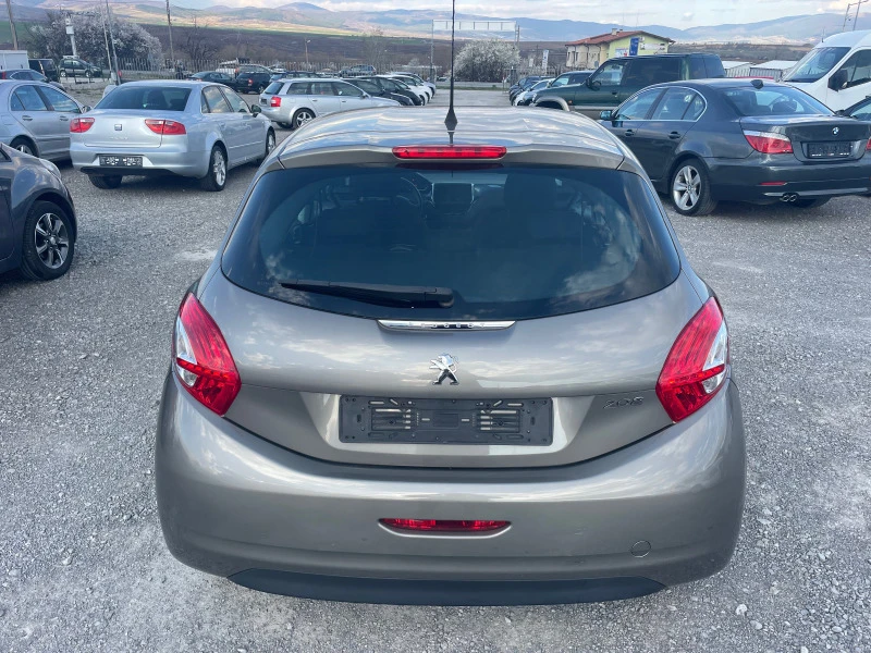 Peugeot 208 1.4 ГАЗ/БЕНЗИН EURO5, снимка 6 - Автомобили и джипове - 46357006