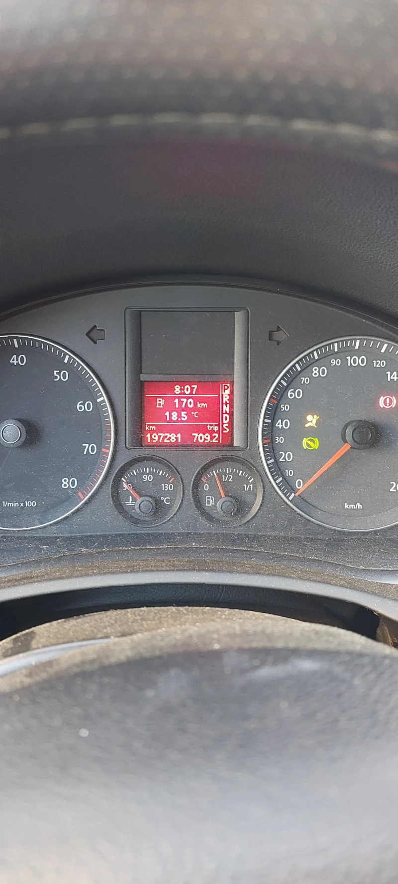 VW Golf 5, снимка 10 - Автомобили и джипове - 47271271