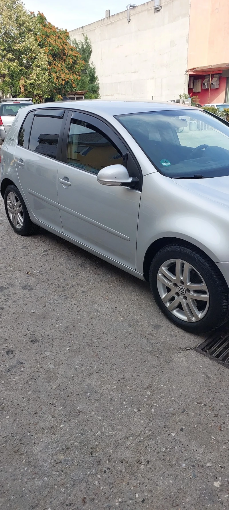 VW Golf 5, снимка 9 - Автомобили и джипове - 47271271