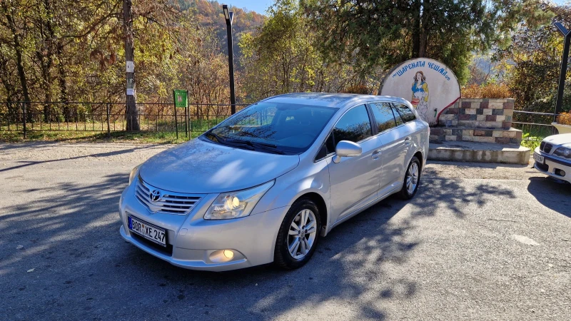 Toyota Avensis 2.0d4d Много запазена!, снимка 3 - Автомобили и джипове - 48072781