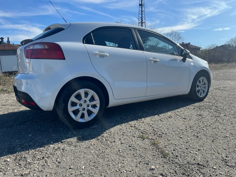 Kia Rio 1.1CRDI 75kc 6ck, снимка 4 - Автомобили и джипове - 48070807