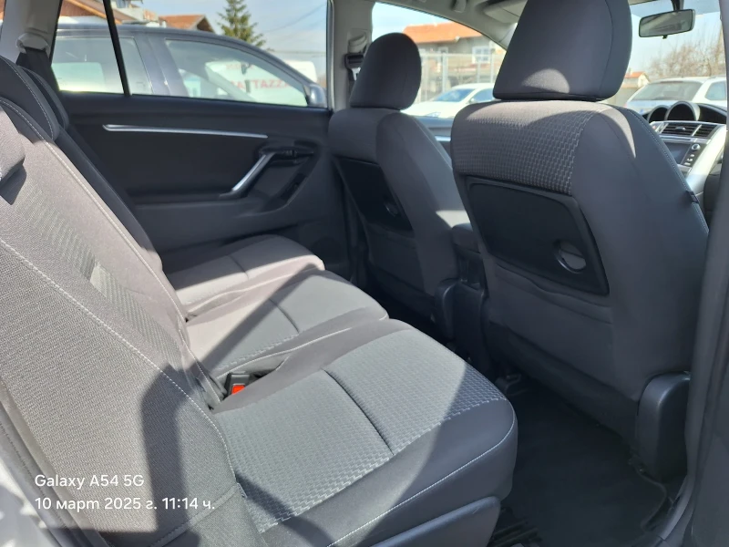 Toyota Verso 1.6 D4D 131000km 7 МЕСТА EURO 5, снимка 14 - Автомобили и джипове - 49433126