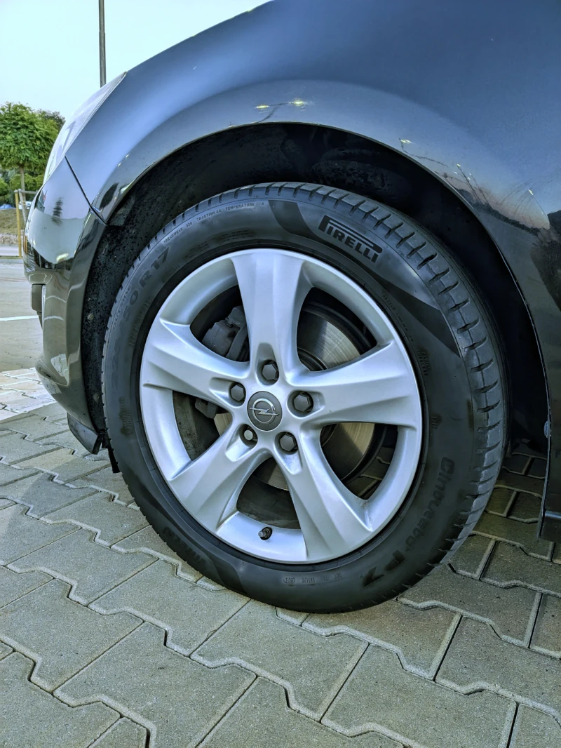 Opel Astra J COSMO 1.7 CDTI 131 к.с FACELIFT КАСКО , снимка 9 - Автомобили и джипове - 52338022