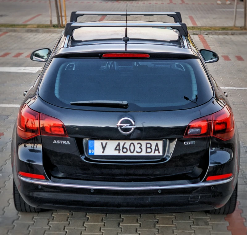 Opel Astra J COSMO 1.7 CDTI 131 к.с FACELIFT КАСКО , снимка 4 - Автомобили и джипове - 52338022