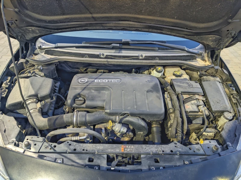 Opel Astra J COSMO 1.7 CDTI 131 к.с FACELIFT КАСКО , снимка 11 - Автомобили и джипове - 52338022