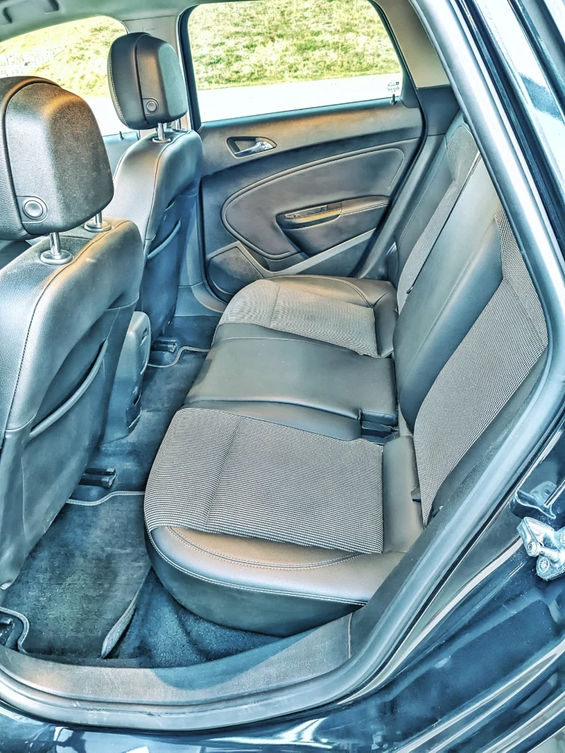 Opel Astra J COSMO 1.7 CDTI 131 к.с FACELIFT КАСКО , снимка 8 - Автомобили и джипове - 52338022