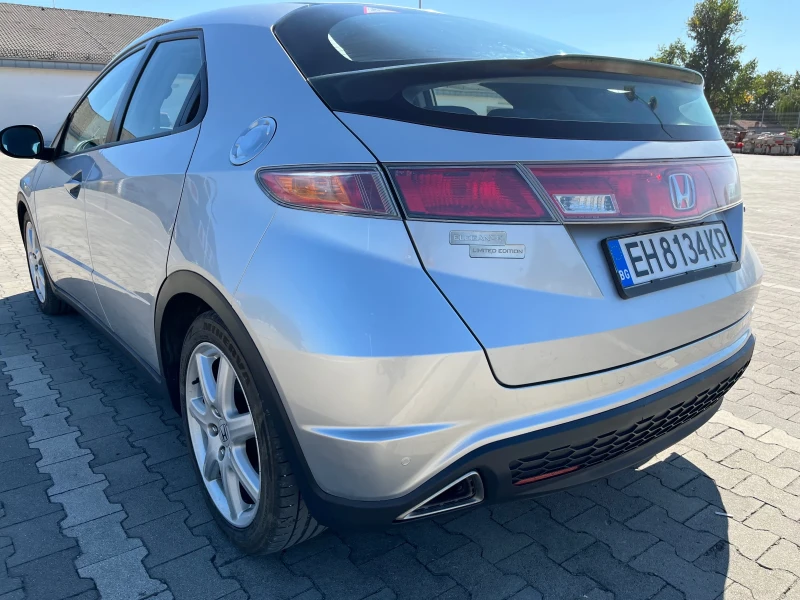 Honda Civic 2.2 i-cdti, снимка 3 - Автомобили и джипове - 52680399