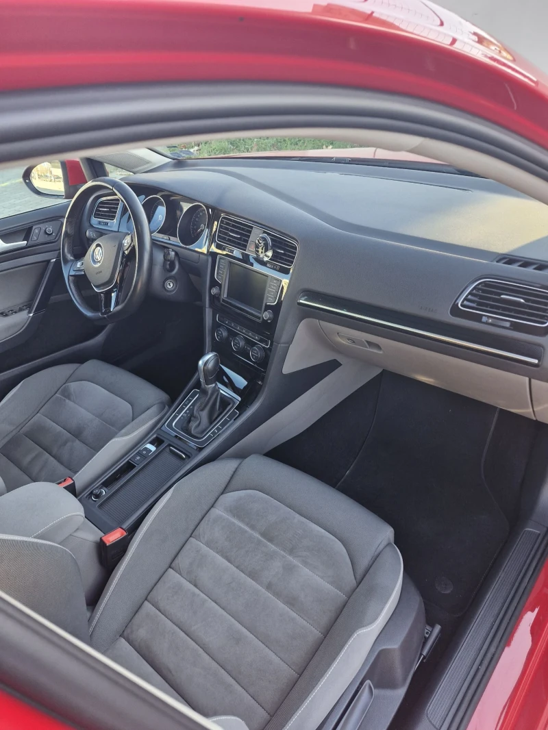 VW Golf, снимка 4 - Автомобили и джипове - 52926861