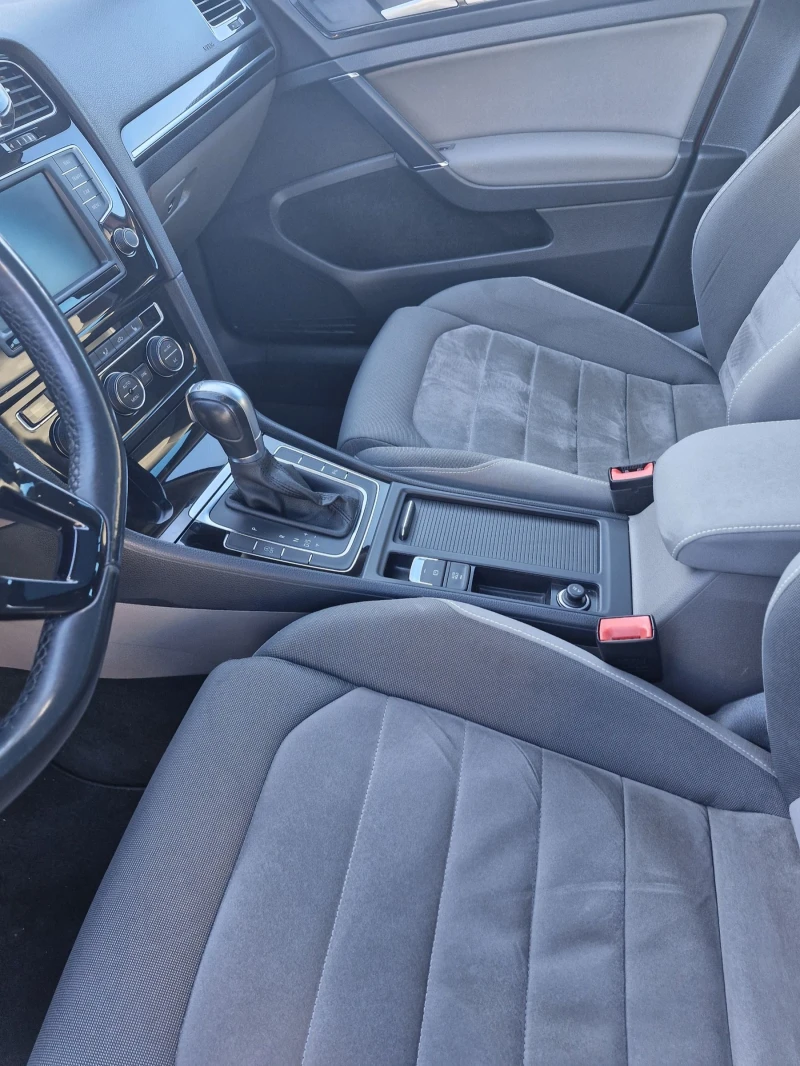 VW Golf, снимка 3 - Автомобили и джипове - 52926861