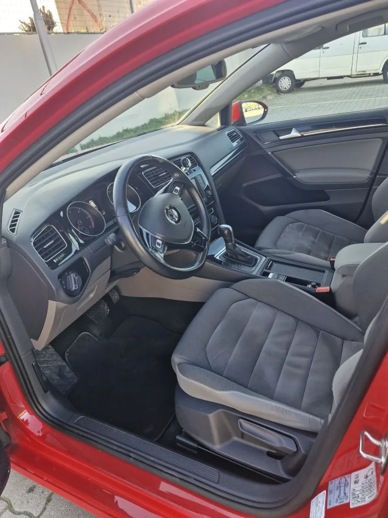 VW Golf, снимка 8 - Автомобили и джипове - 52926861