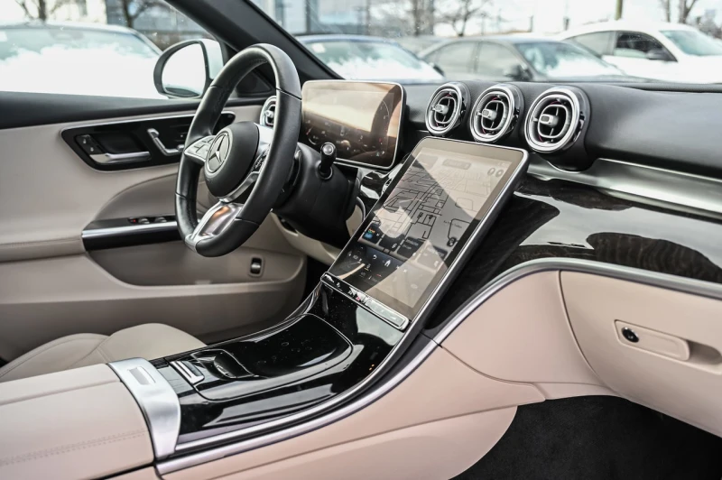 Mercedes-Benz C 300 4MATIC 360CAM С РЕГИСТРАЦИЯ & АВТО КРЕДИ, снимка 12 - Автомобили и джипове - 53500113