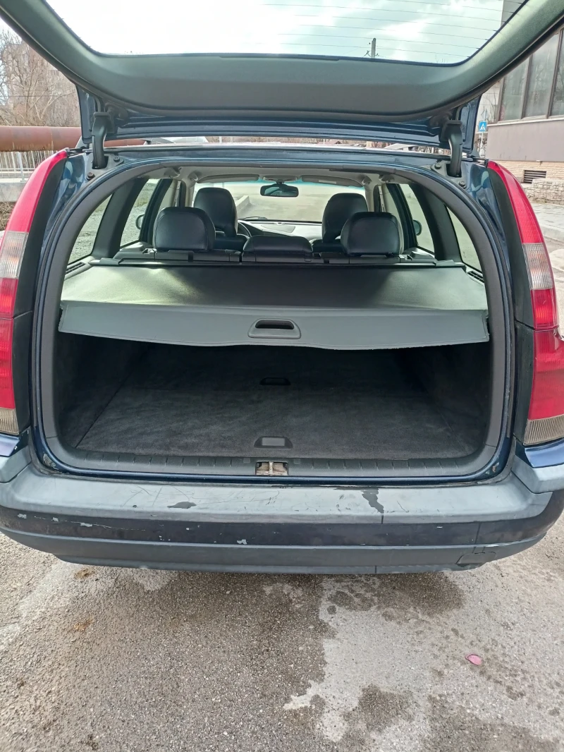 Volvo V70, снимка 9 - Автомобили и джипове - 53514849