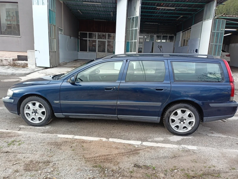 Volvo V70, снимка 4 - Автомобили и джипове - 53514849