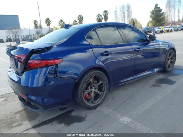 Alfa Romeo Giulia QUADRIFOGLIO RWD CARFAX АВТО КРЕДИТ  - изображение 6