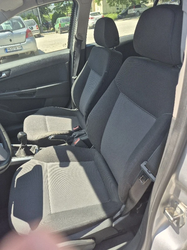 Opel Astra, снимка 15 - Автомобили и джипове - 54715530
