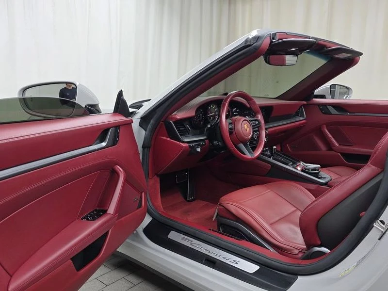 Porsche 911 3.0 DKK Automatic, снимка 10 - Автомобили и джипове - 55906094