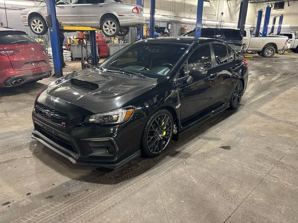 Subaru WRX * STI Sport tech * CARFAX * ЦЕНА ДО БГ, снимка 1