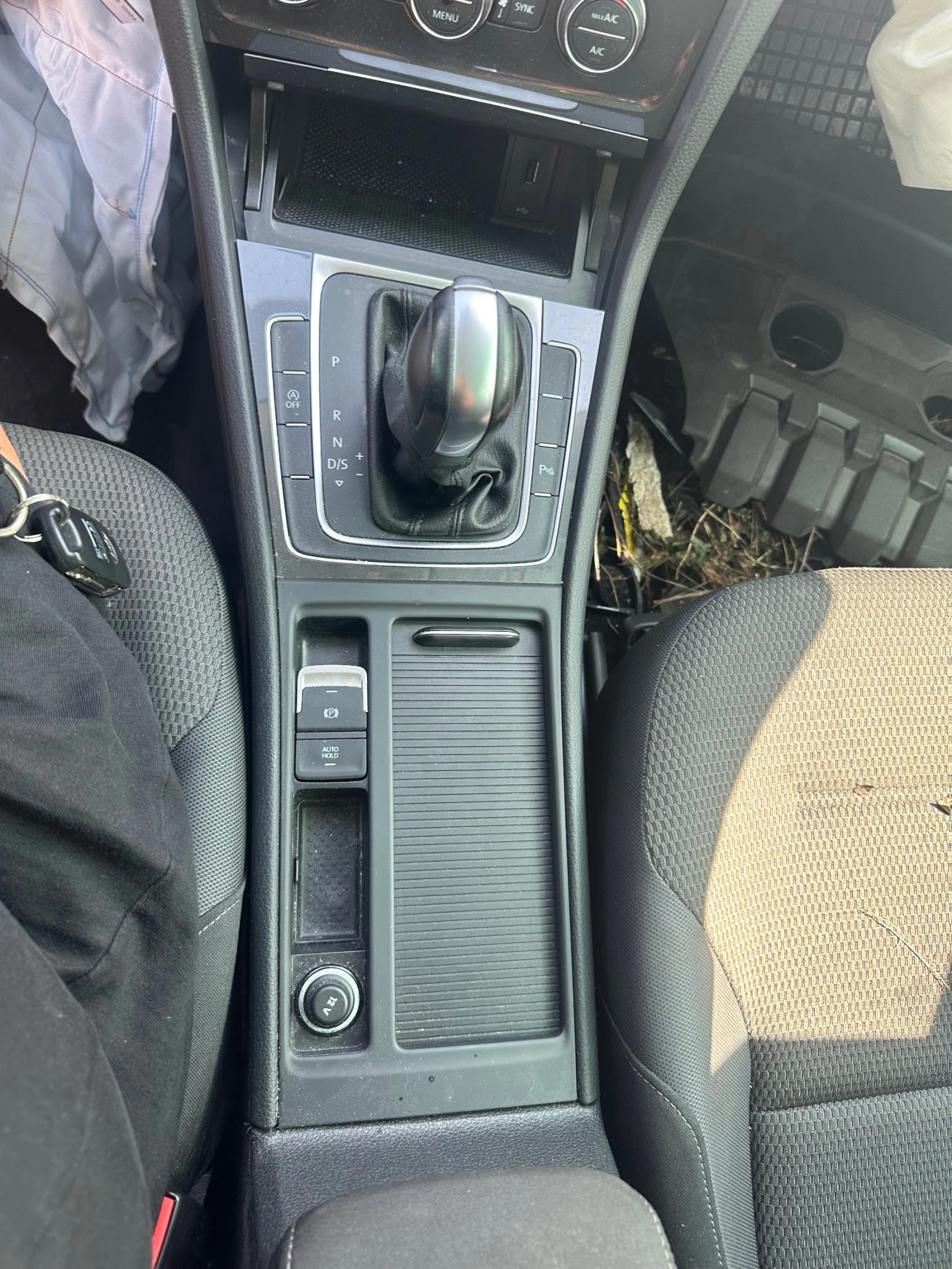 VW Golf 1.5 TGI | Mobile.bg   13