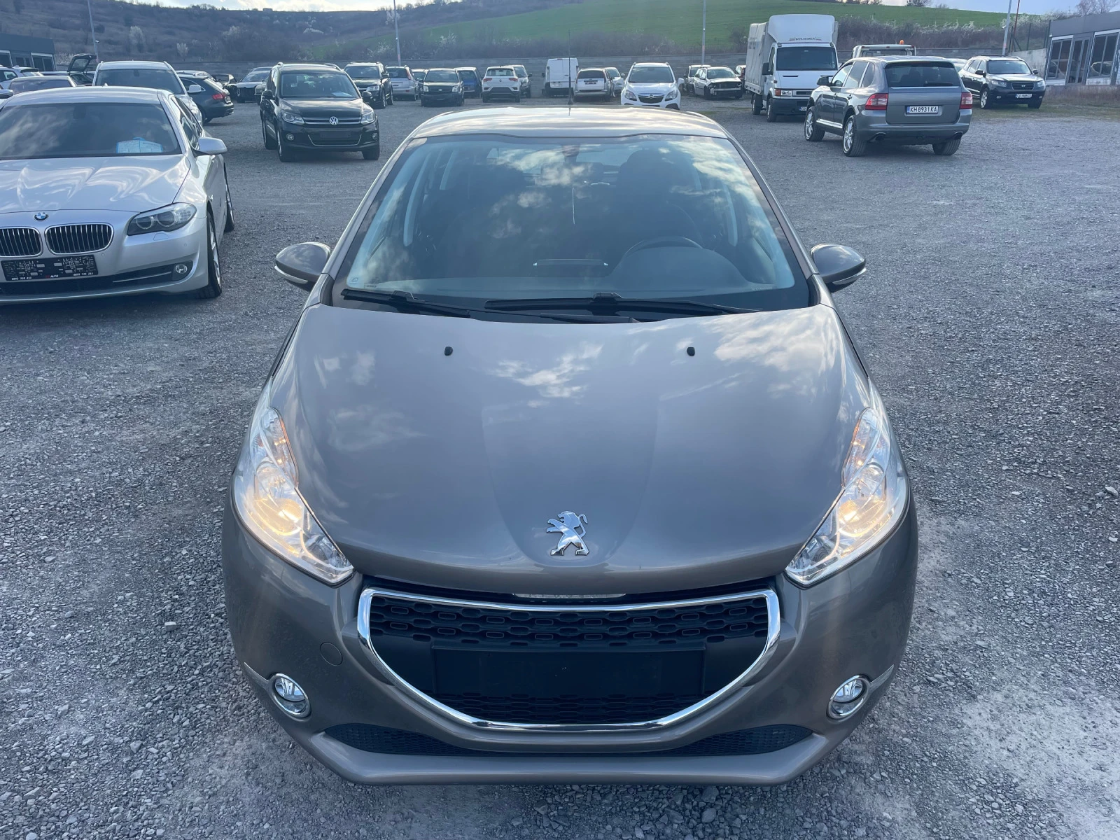 Peugeot 208 1.4 ГАЗ/БЕНЗИН EURO5 - изображение 2