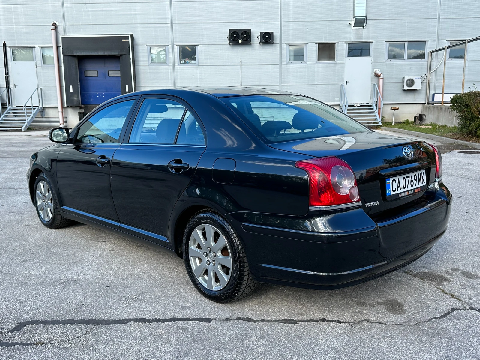 Toyota Avensis 1.6i Facelift - изображение 3