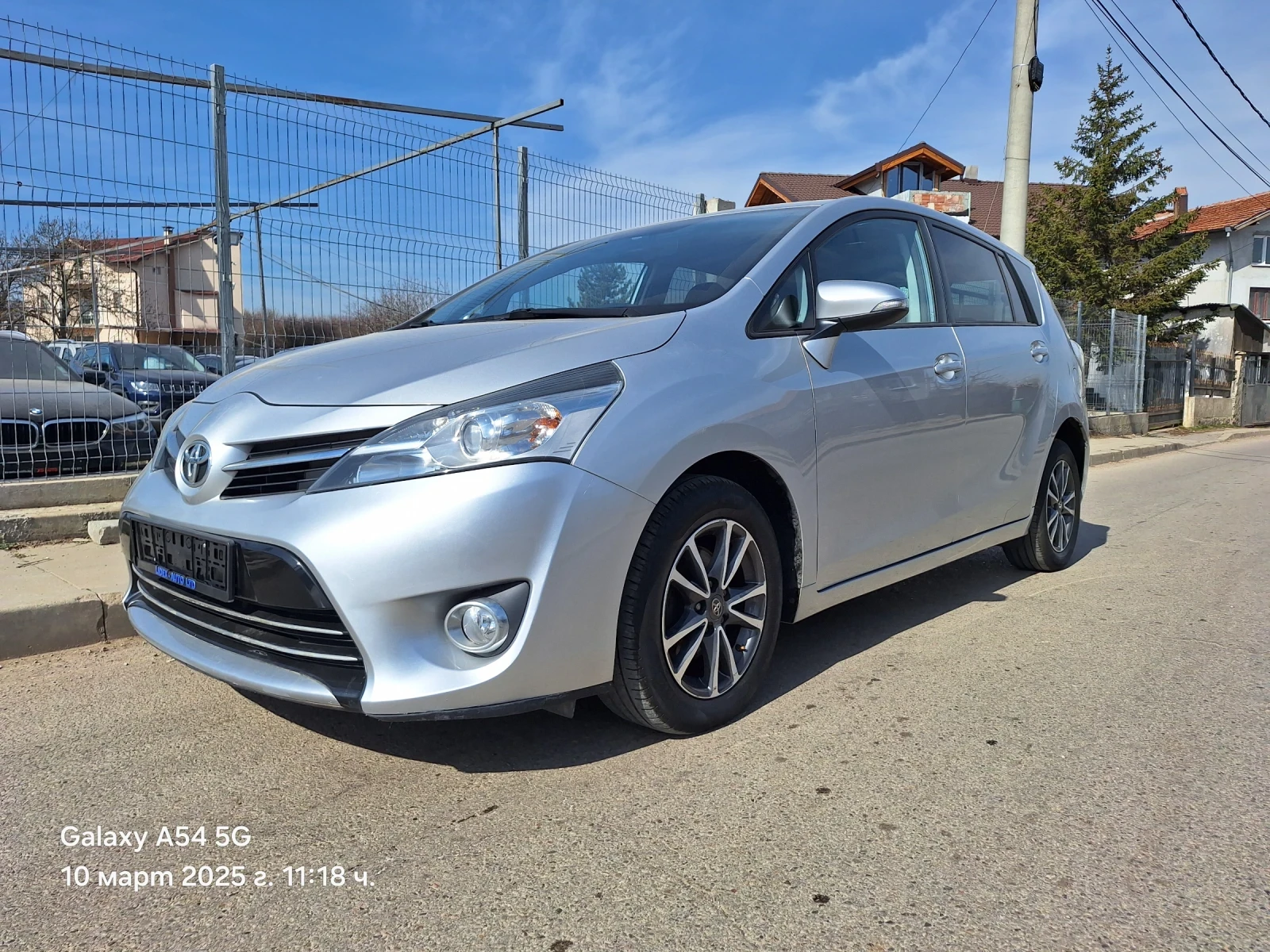 Toyota Verso 1.6 D4D 131000km 7 МЕСТА EURO 5 | Mobile.bg — изображение 1
