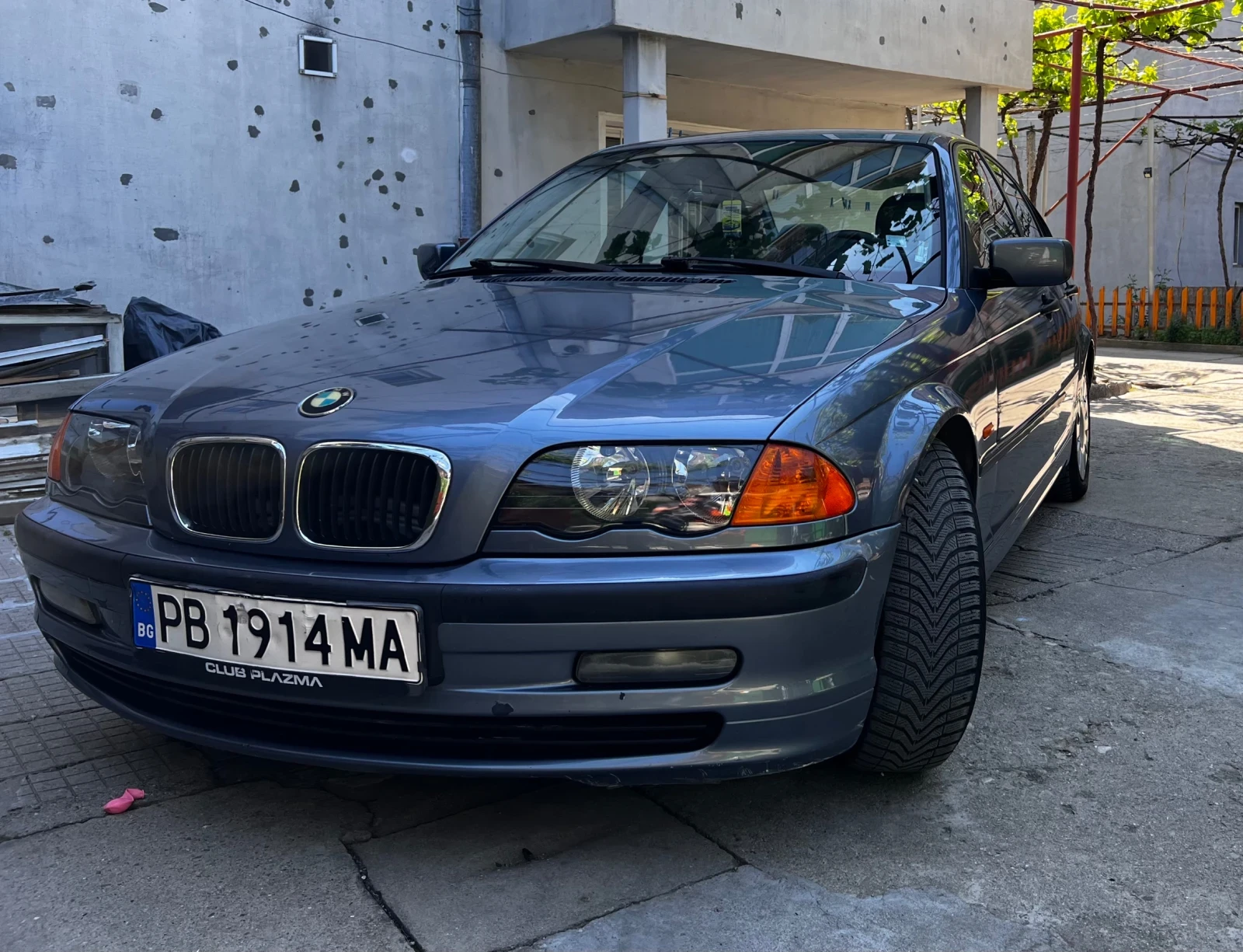 BMW 318 Е46  - изображение 2