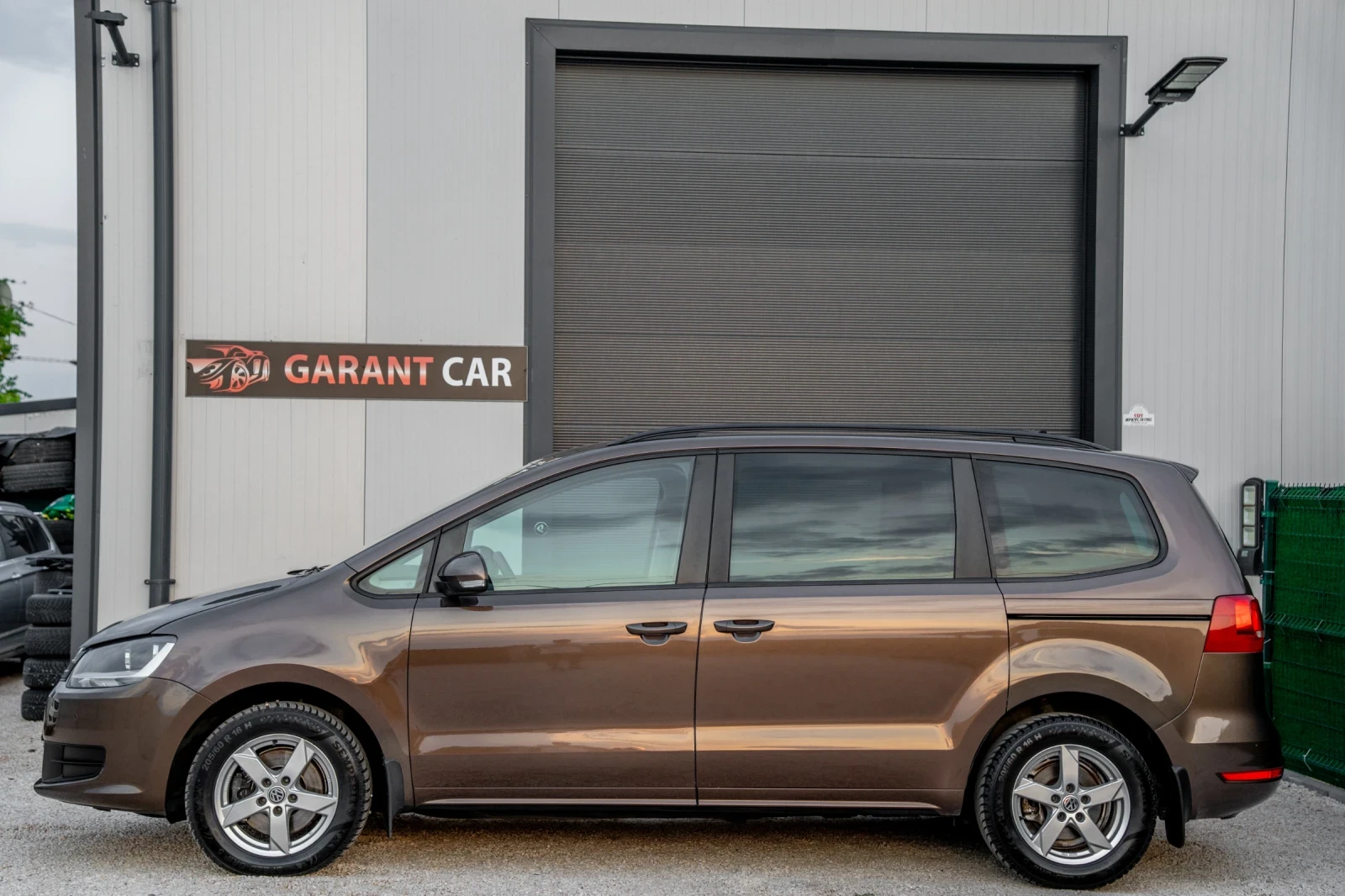 VW Sharan 2 0tdi 6sk 7m - изображение 5