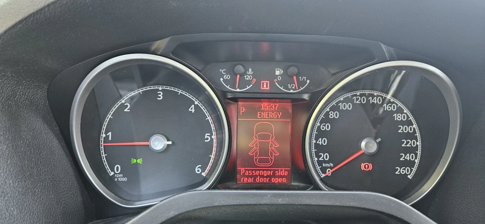 Ford Galaxy Ghia - изображение 6