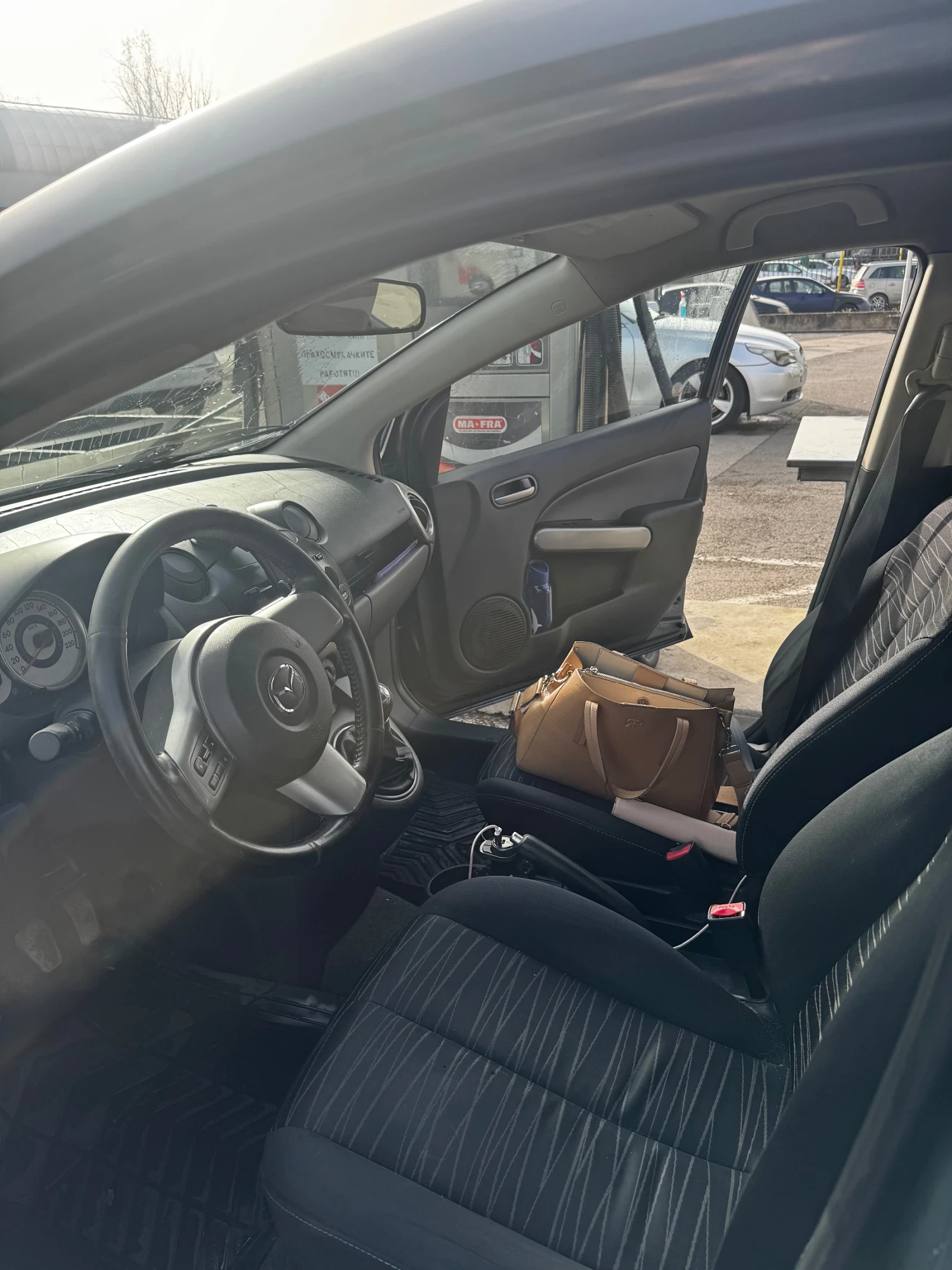 Mazda 2   | Mobile.bg   12